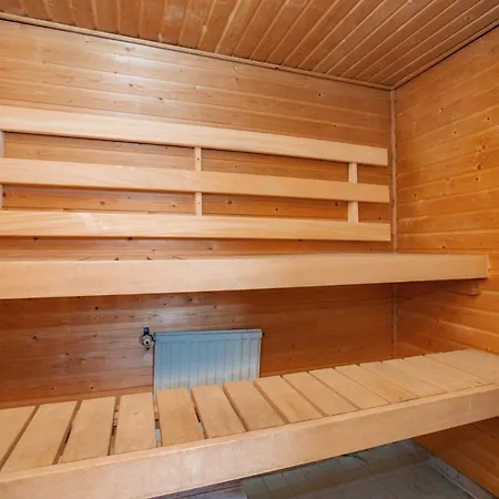 Holiday home Kivisalmen Helmi *